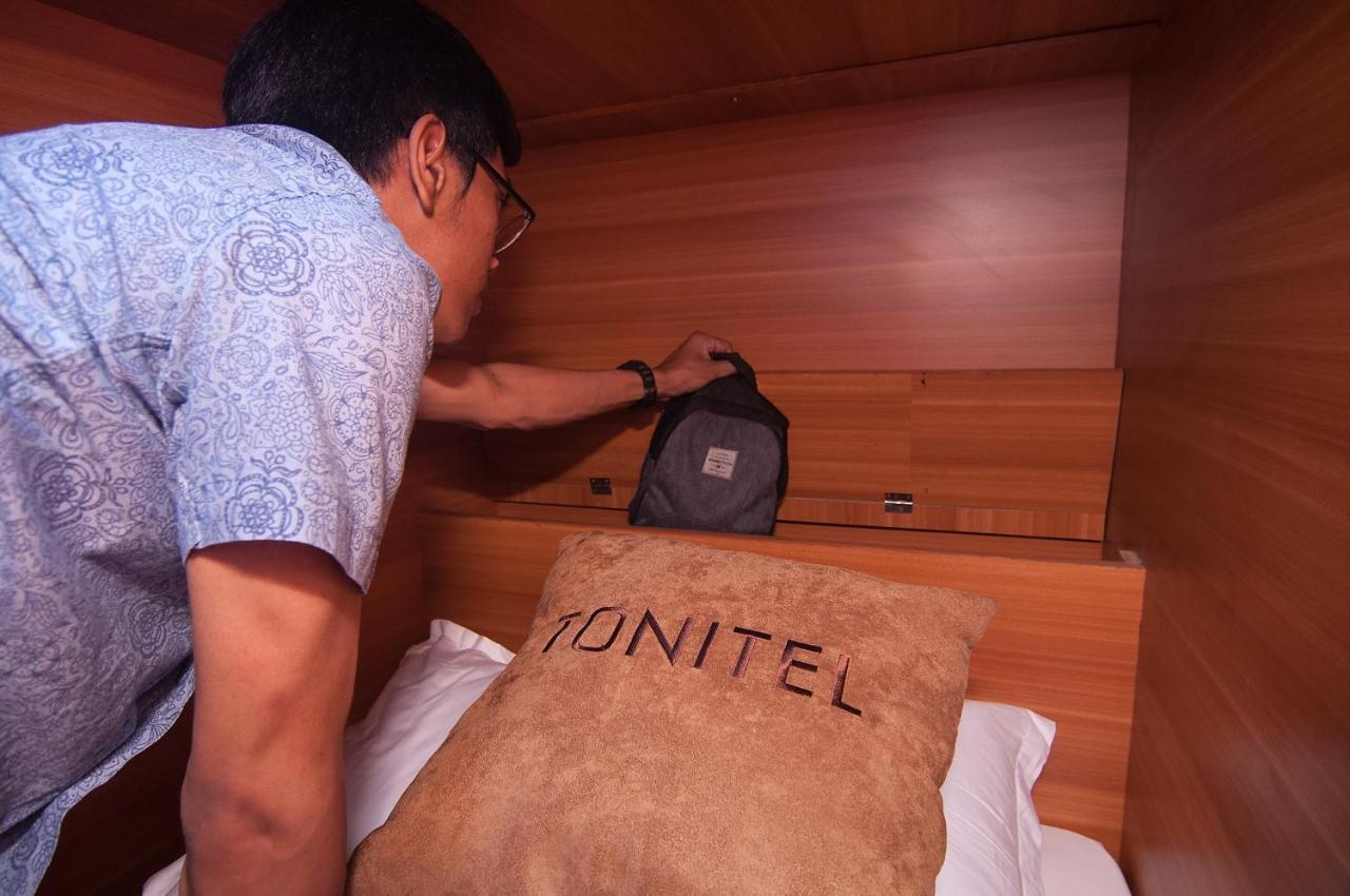 TONITEL Hotel Malioboro Yogyakarta Bagian luar foto